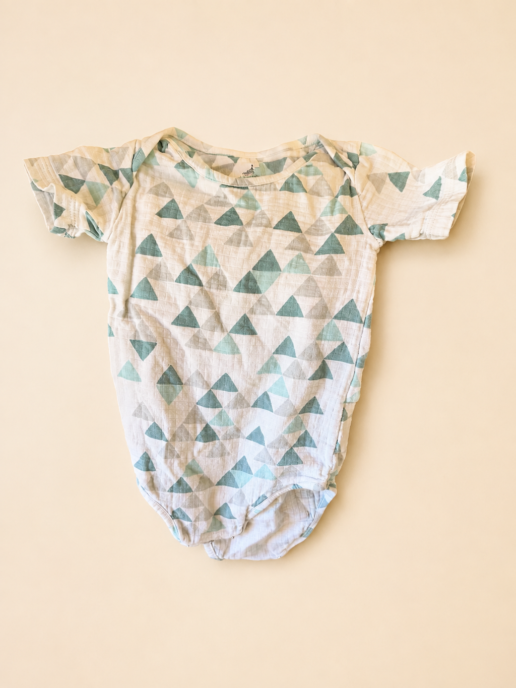 Little Peaks Bodysuit 🏔️ 3-9mo